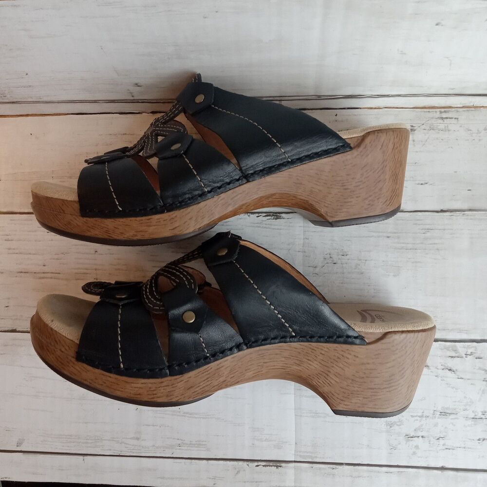 Dansko Serena Size 39 Black Leather Flower Sandal - Picture 5 of 10